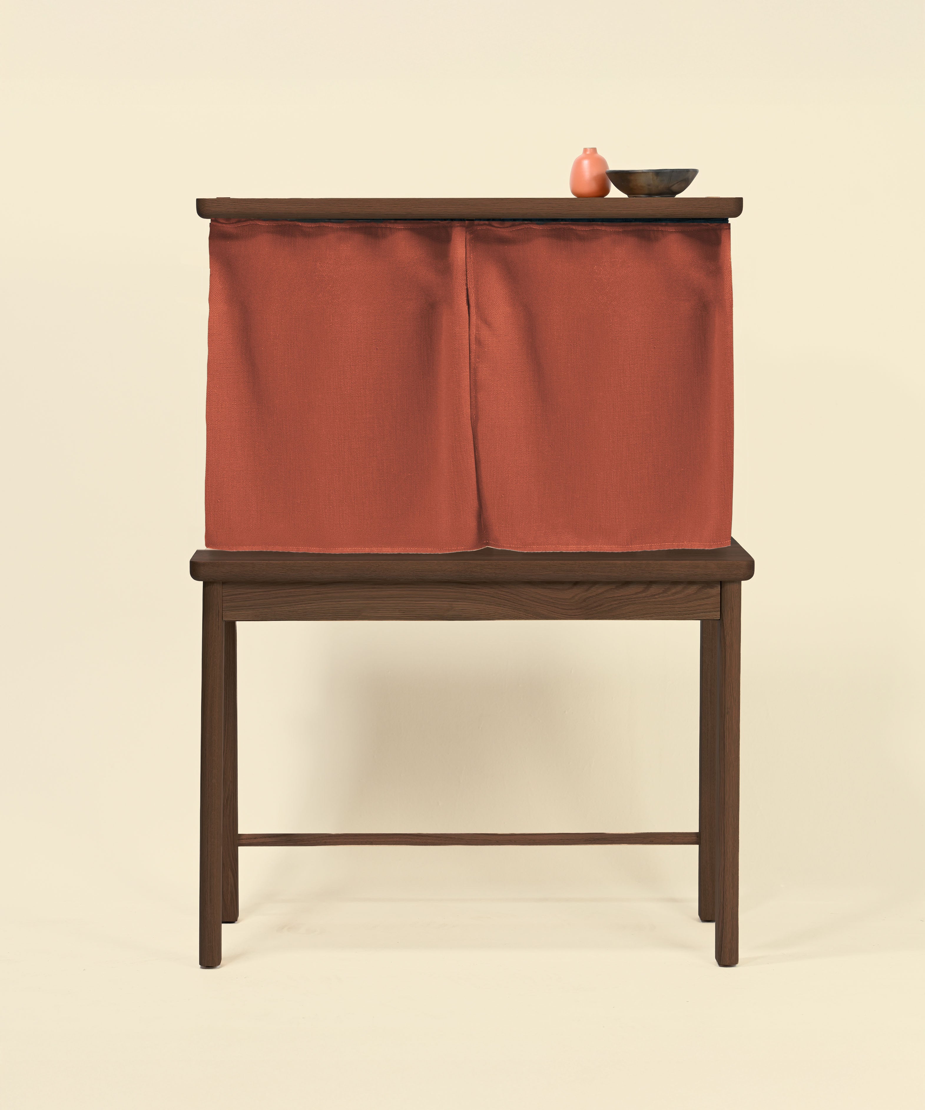The Veil Desk